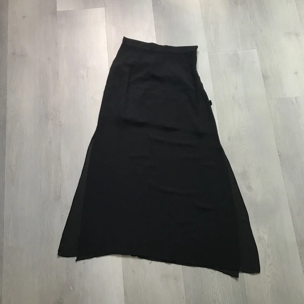 STYLE NANDA SKIRT BLACK SHEER MIDI SIDE SLITS LINER WOMENS MEDIUM
